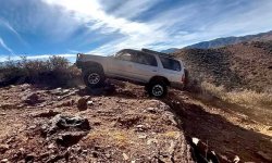 4runner_climb.jpg